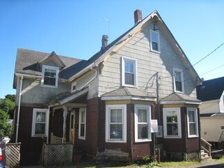 58 Granite St, Gloucester, MA 01930