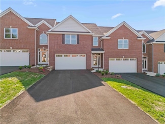 106 Anderson Station, Venetia, PA 15367
