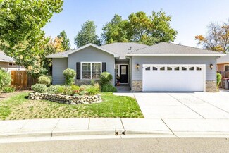 316 Donna Way, Central Point, OR 97502