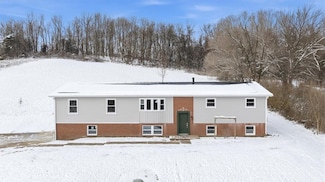 214 Mccleary Rd, Hookstown, PA 15050