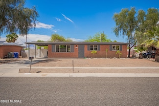 7909 E Beverly St, Tucson, AZ 85710