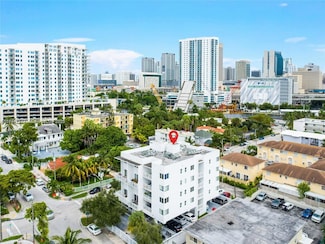 498 SW 2nd St Unit 2D, Miami, FL 33130