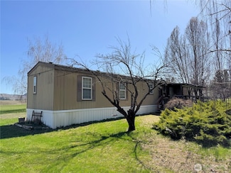 40838 Porcupine Bay Rd N, Davenport, WA 99122