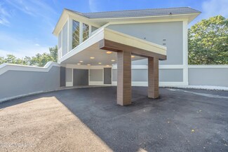 401 Overlook Dr, Neptune, NJ 07753