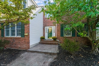 11 Briar Hill Ct, Belle Mead, NJ 08502