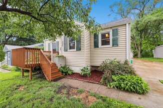 5620 New York Ave, Des Moines, IA 50310