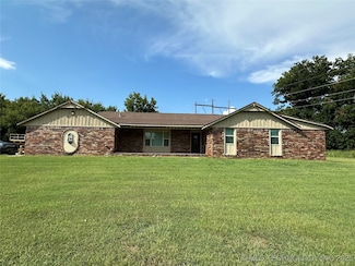234 S 2 Mile Rd, Fort Gibson, OK 74434