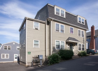 9 Hillside Ave Unit 3, Marblehead, MA 01945
