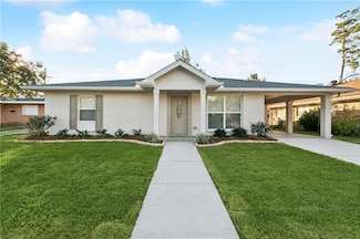 530 Ashlawn Dr, New Orleans, LA 70123