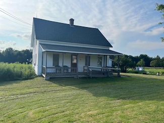 2675 Willoughby Lake Rd, Brownington, VT 05860