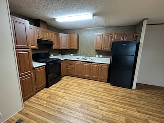 248 Spruce Unit 248, Highland, MI 48357