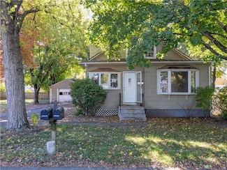 21 Forest Ave, Seekonk, MA 02771