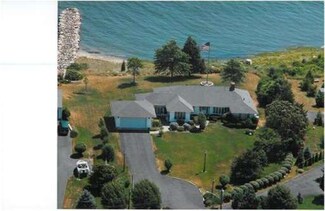 278 Cromesett Rd, Wareham, MA 02571