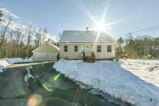 12 Oak Cir, Limerick, ME 04048