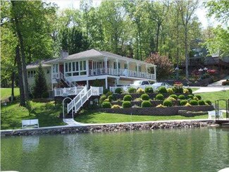 28 W Melchoir Dr S, Santa Claus, IN 47579