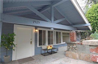 1925 Hillcrest Rd, Los Angeles, CA 90068