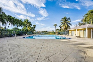 1626 Meadows Cir W Unit 1626, Boynton Beach, FL 33436