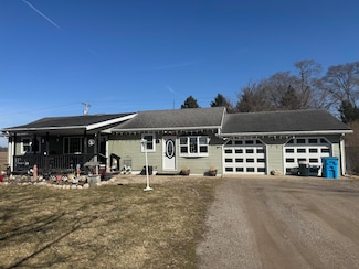 31004 Middle Crossing Rd, Dowagiac, MI 49047