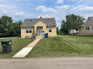 354 Idaho St, Waterloo, IA 50703