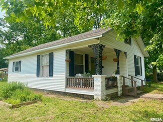 501 N 18th St, Herrin, IL 62948