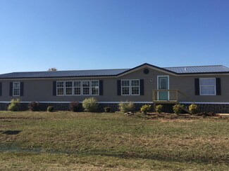 207 Ruth Blanton Ln, Bald Knob, AR 72010