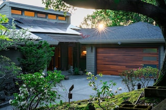 351 El Toyonal, Orinda, CA 94563