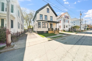 19 Richmond St, New Bedford, MA 02740