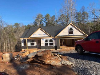 380 W River Grove Cir, Roebuck, SC 29376