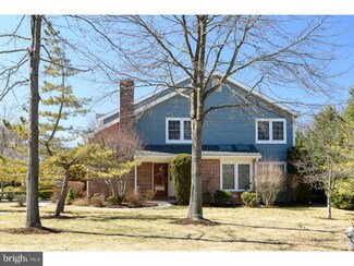 79 Abrams Ln, Chesterbrook, PA 19087