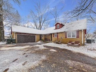 543 5th Ave NE, Melrose, MN 56352