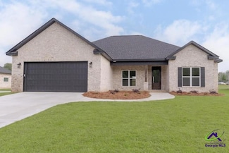 424 Cannon Point Dr, Bonaire, GA 31005