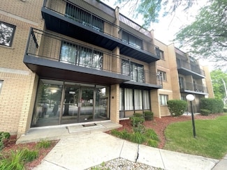 10002 S Pulaski Rd Unit 308, Oak Lawn, IL 60453