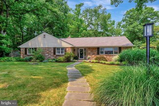 2001 Dogwood Ln, Wilmington, DE 19810