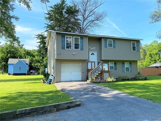 134 Orchard Ave, Nedrow, NY 13120