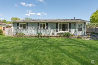 34W926 S James Dr, Saint Charles, IL 60174