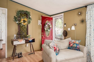 11 Trail St, Franklin, NH 03235