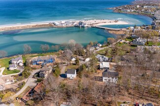 79 Hoyts Ln Unit 1, Ogunquit, ME 03907