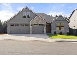 210 W 20th Way, La Center, WA 98629