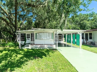 3753 Muller Dr, Zephyrhills, FL 33540