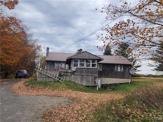 822 Kingdom Rd, Mohawk, NY 13407