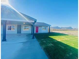 1062 NE Emerald Dr, Hermiston, OR 97838
