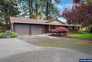 491 S 3rd St, Jefferson, OR 97352