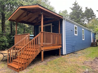 27611 O St, Ocean Park, WA 98640