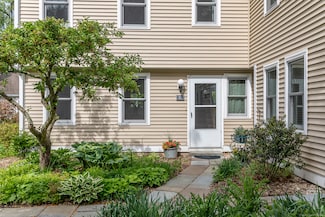 87 Canaan Rd Unit 2F, Salisbury, CT 06068