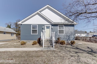 402 W Bayview Ave, Pleasantville, NJ 08232