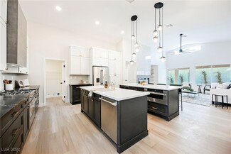 8525 Brody Marsh Ave, Las Vegas, NV 89143