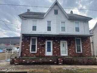 222 N 2nd St, Lykens, PA 17048