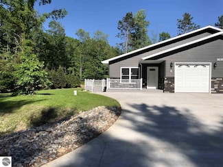 00 Sockeye Dr, Farwell, MI 48622
