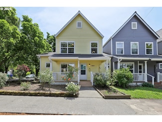 542 NE Going St, Portland, OR 97211