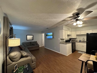 3800 Pine St Unit Piney Woods 5, Texarkana, TX 75503